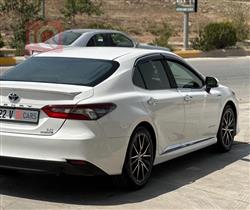 تۆیۆتا کامری